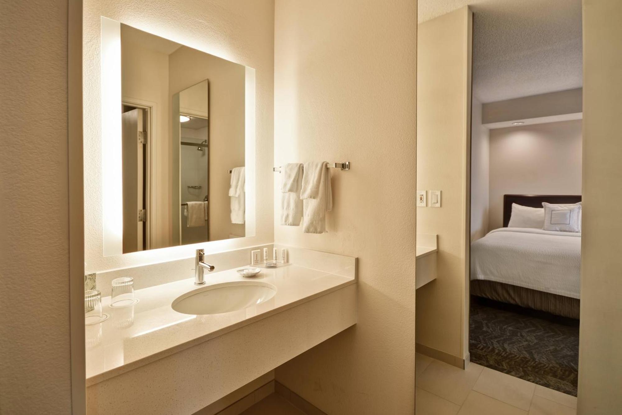 Springhill Suites Lexington Near The University Of Kentucky Exterior photo