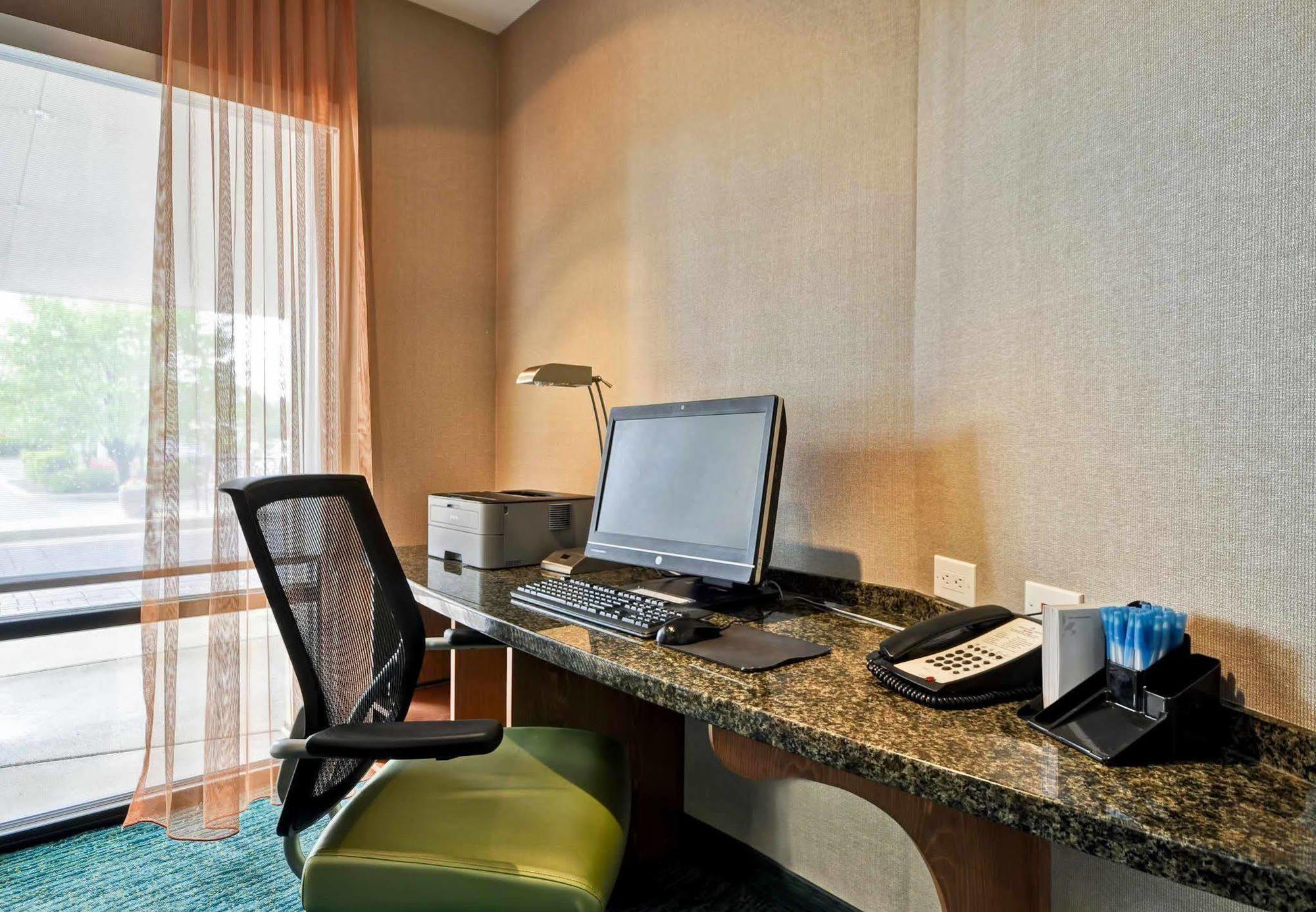Springhill Suites Lexington Near The University Of Kentucky Exterior photo
